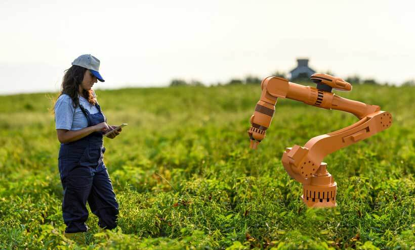 آینده کشاورزی: وقتی تراکتورها بیکار می‌شوند و ربات‌ها جانشین می‌شوند! 🤖🚜